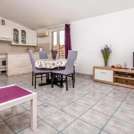 Apartmán Apartment Karabatic *