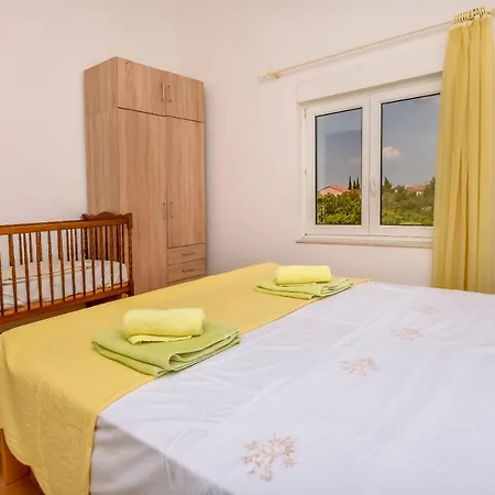 Apartment Karabatic